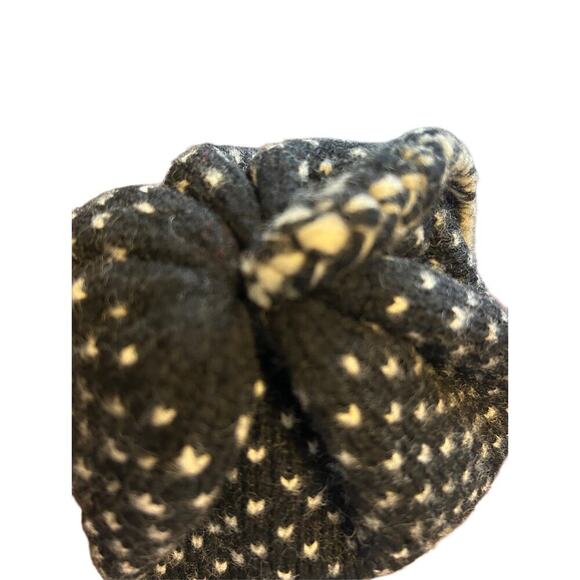 Stowe Woolens 100% Wool Snowflake Pattern Kids Hat Hand Crafted - Picture 8 of 10